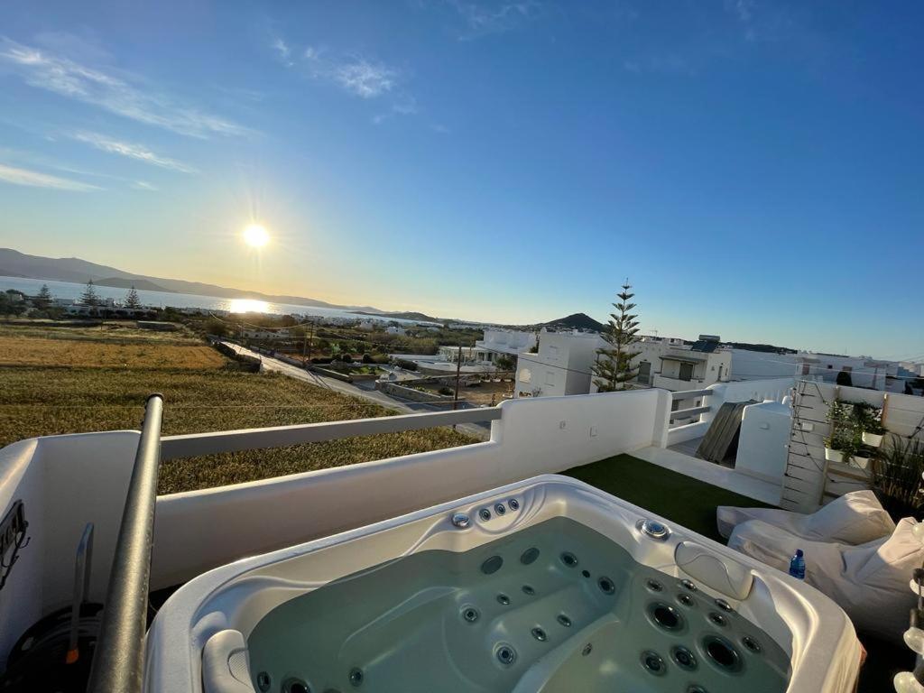 Villa The Nine Graces - Agia Anna - Option With Private Pool Or Hot Tub Exterior foto